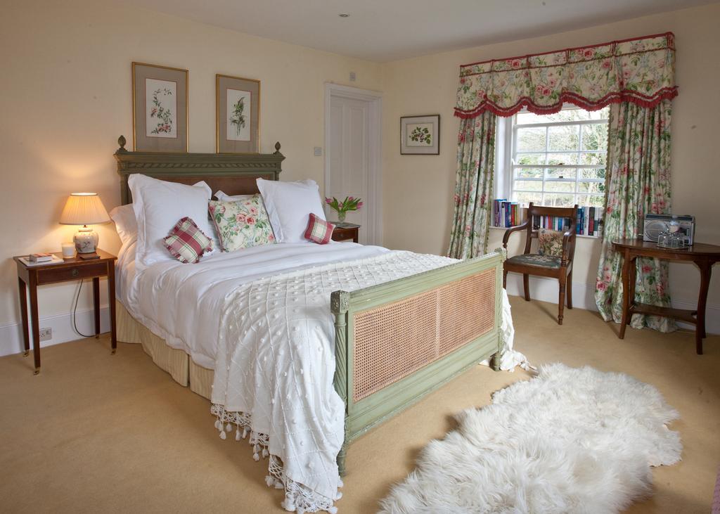 Отель Brunton Farmhouse Collingbourne Kingston Экстерьер фото
